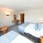 Whispering Pines 3*