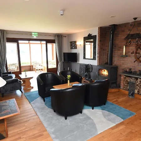 Whispering Pines 3*