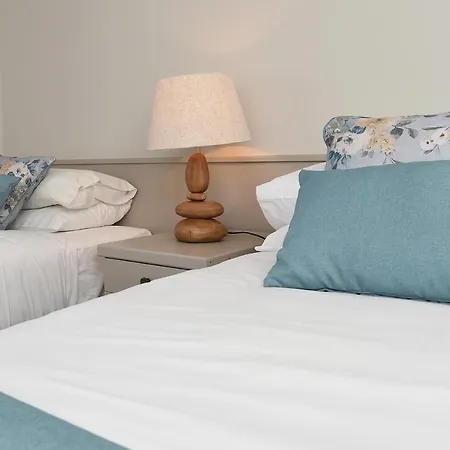 Gæstehus Whispering Pines Crosshaven