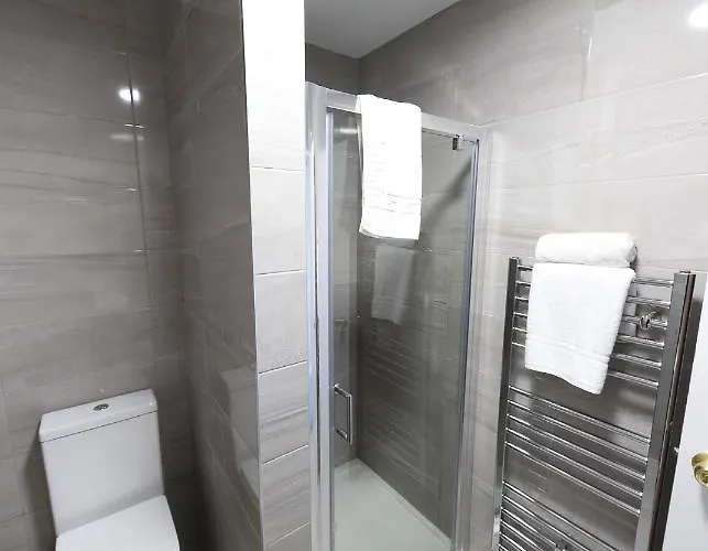 Whispering Pines Crosshaven